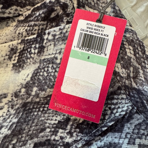 Vince Camuto Women’s demure gray snake print pleated wide legged pants - Picture 3 of 5